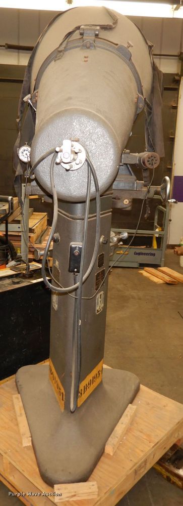 image for item KP9573 J&L  optical comparator