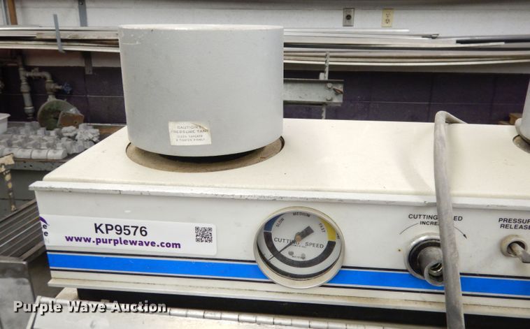 image for item KP9576 Comco MB1002  microblaster