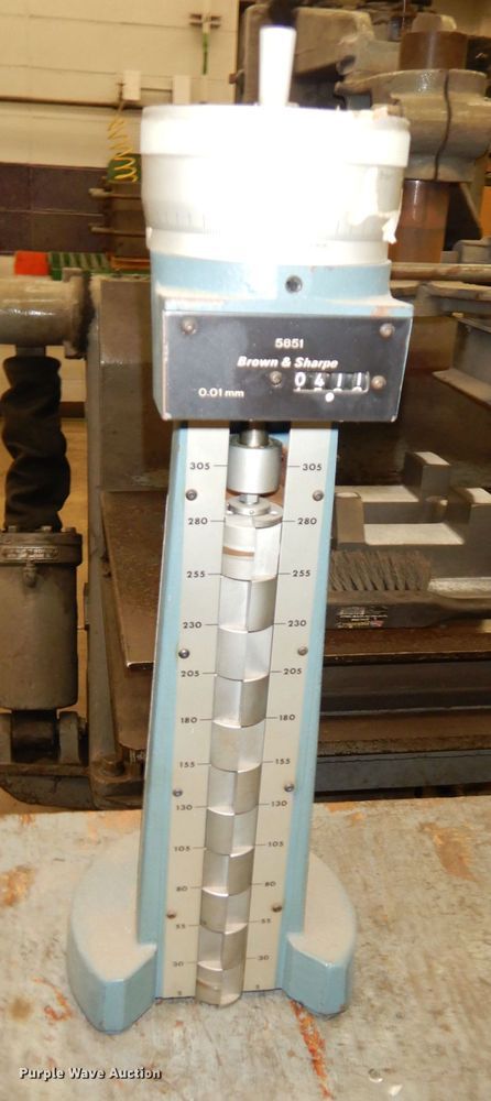 image for item KP9577 Brown and Sharpe 5851  height tester