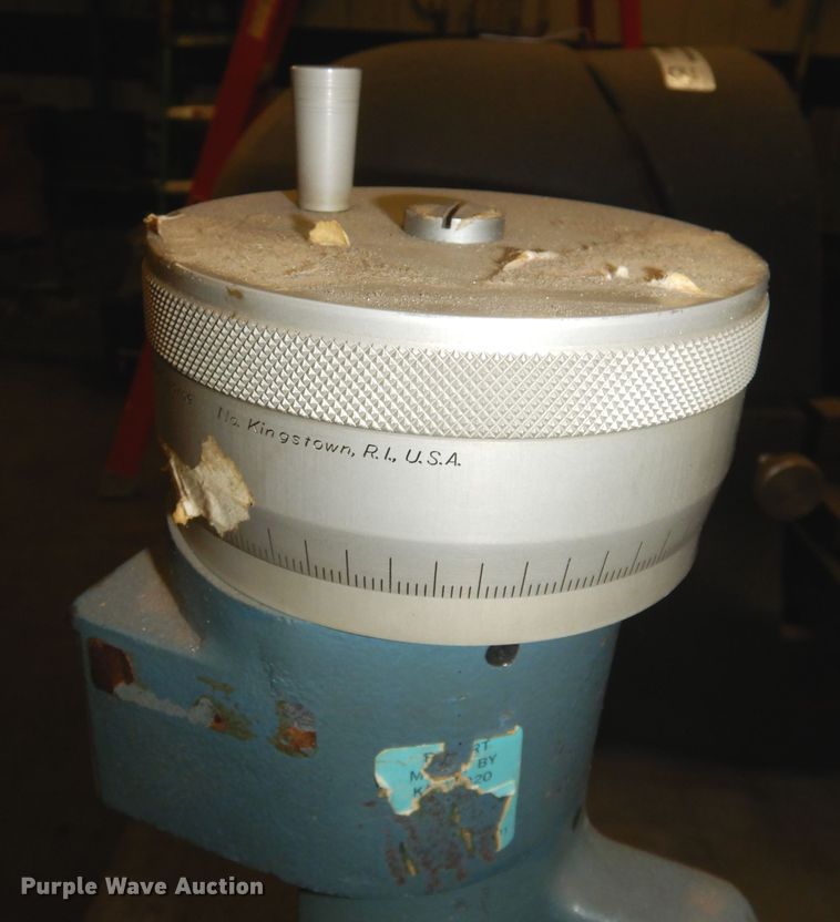 image for item KP9577 Brown and Sharpe 5851  height tester