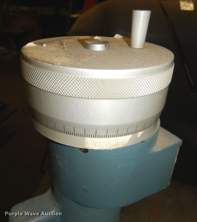 image for item KP9577 Brown and Sharpe 5851  height tester