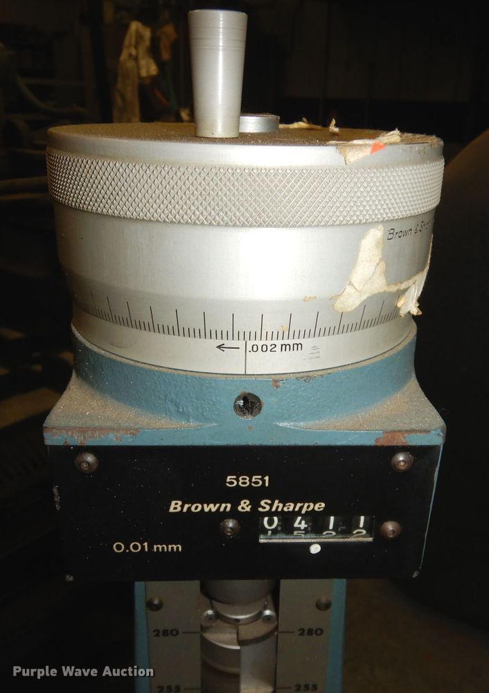 image for item KP9577 Brown and Sharpe 5851  height tester