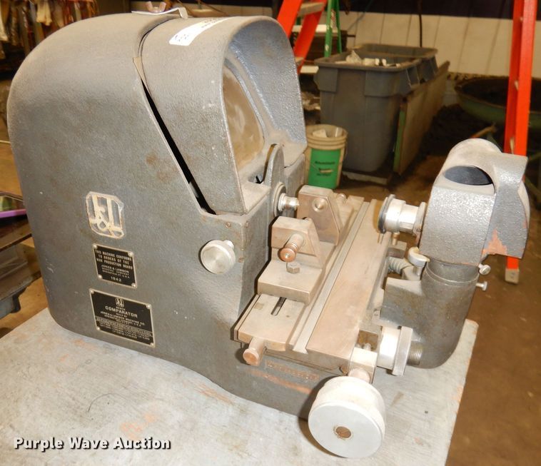 image for item KP9578 1942 J&L  bench comparator