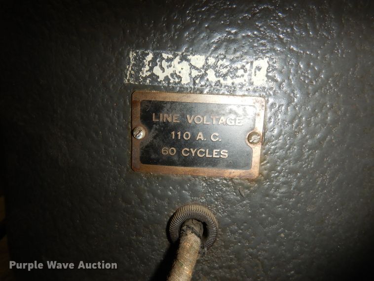 image for item KP9578 1942 J&L  bench comparator