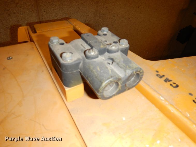 image for item KP9579 Big Joe WPT40  pallet jack