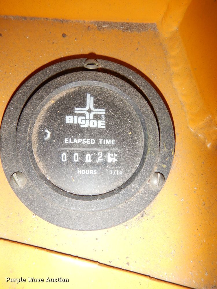 image for item KP9579 Big Joe WPT40  pallet jack