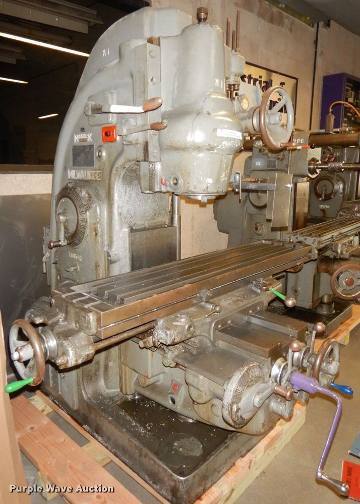 image for item KP9581 Milwaukee K  vertical milling machine