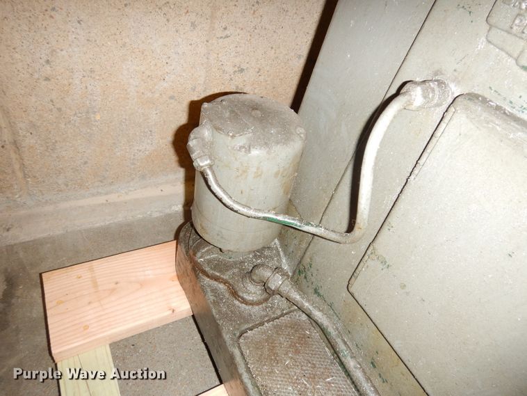 image for item KP9582 Brown & Sharpe  No. 2 horizontal milling machine