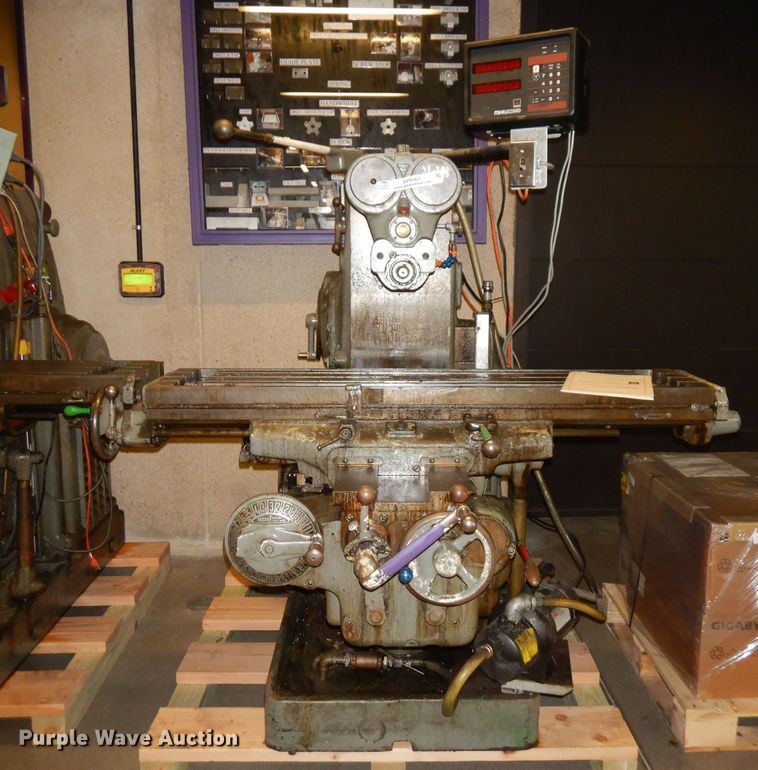 Milwaukee K horizontal milling machine in Manhattan , KS Item KP9583