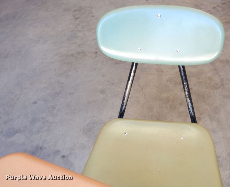 image for item KP9669 (25) desks