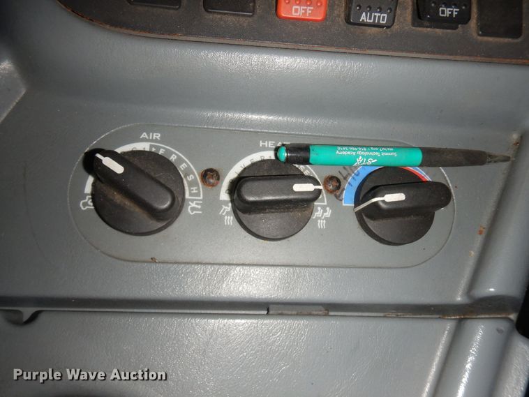 image for item KU9154 2007 International 3000  school bus