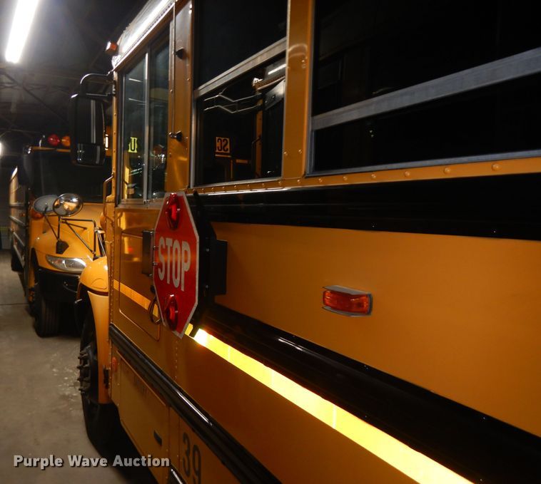 image for item KU9155 2007 International 3000  school bus