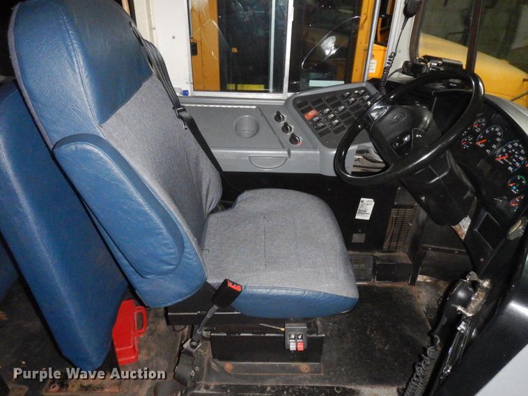 image for item KU9155 2007 International 3000  school bus
