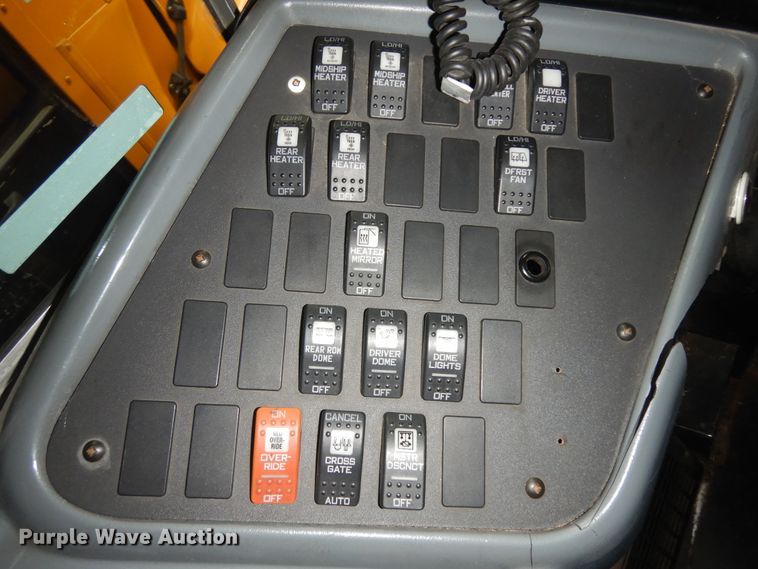 image for item KU9155 2007 International 3000  school bus