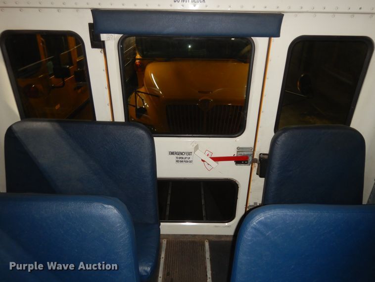 image for item KU9155 2007 International 3000  school bus