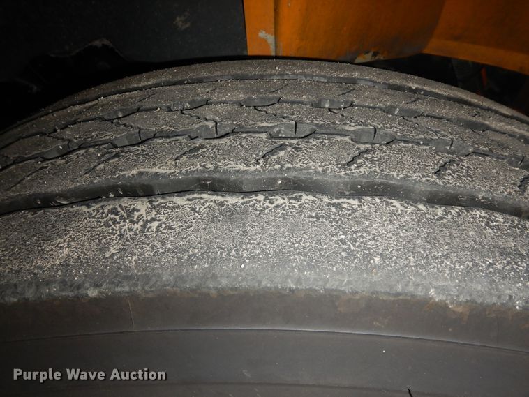 image for item KU9155 2007 International 3000  school bus