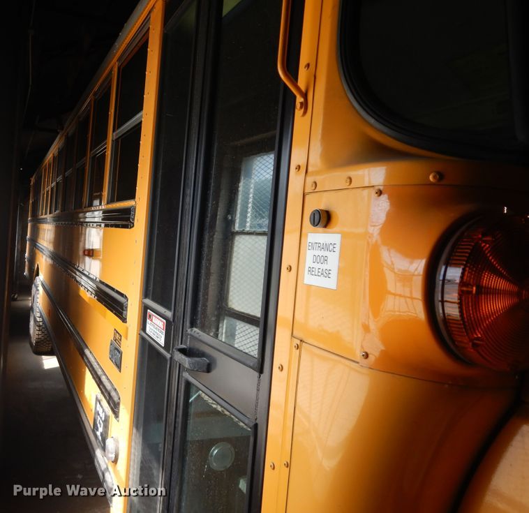 image for item KU9156 2007 International 3000  school bus