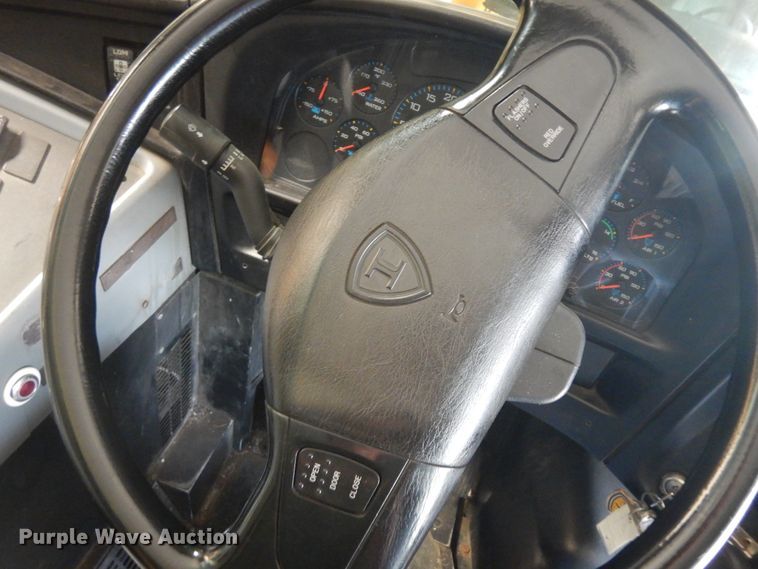 image for item KU9156 2007 International 3000  school bus