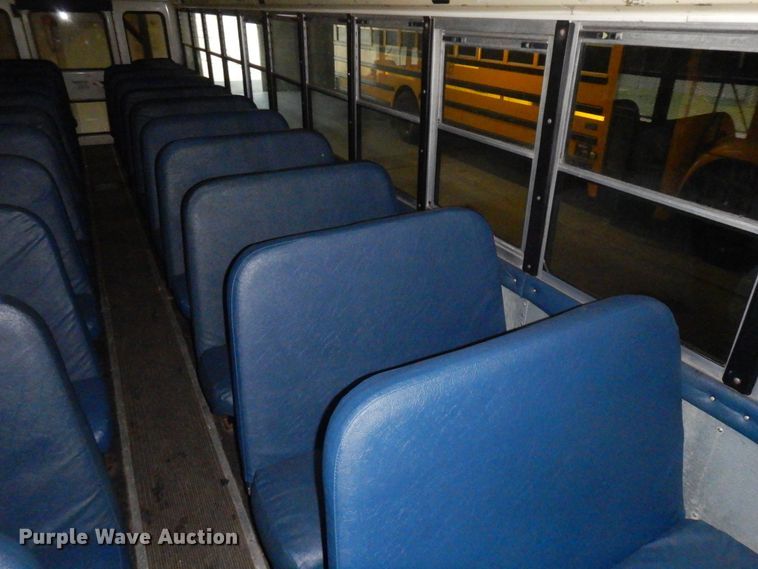 image for item KU9156 2007 International 3000  school bus