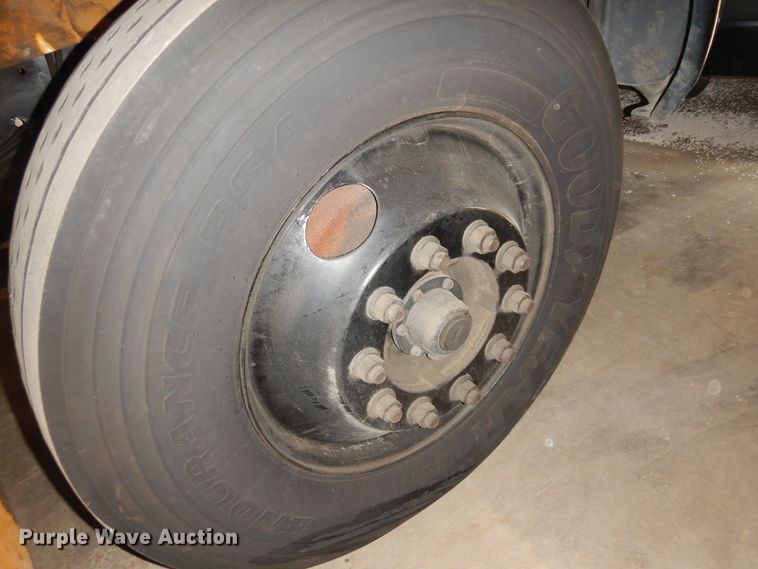 image for item KU9156 2007 International 3000  school bus