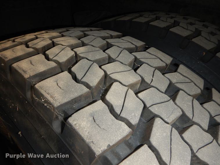 image for item KU9156 2007 International 3000  school bus