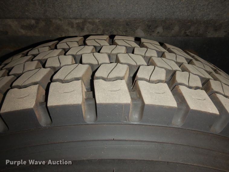 image for item KU9156 2007 International 3000  school bus