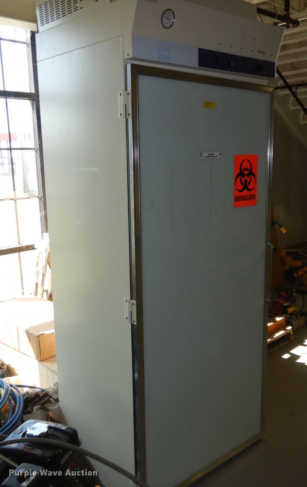 image for item KU9180 Thermo Fisher Scientific 3975 incubator