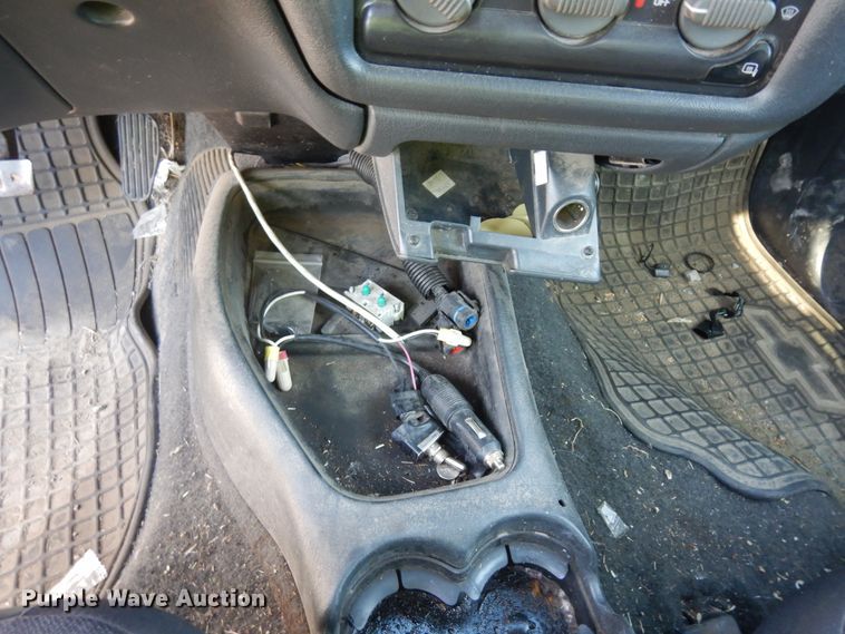 image for item KU9197 2003 Chevrolet S10  Crew Cab pickup truck