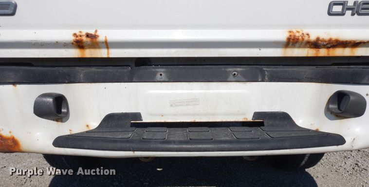 image for item KU9197 2003 Chevrolet S10  Crew Cab pickup truck