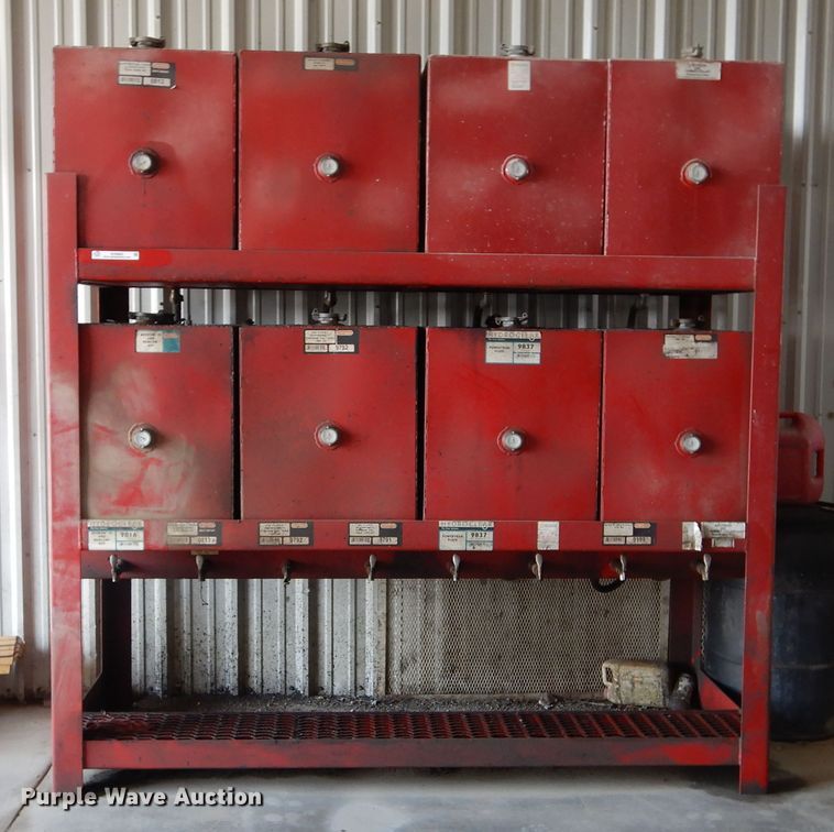 image for item KV9083 (8) tanks