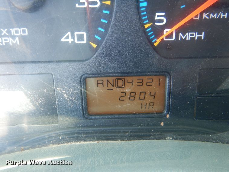 image for item KV9463 2004 International 7400  dump truck