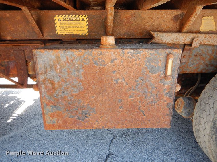 image for item KV9463 2004 International 7400  dump truck