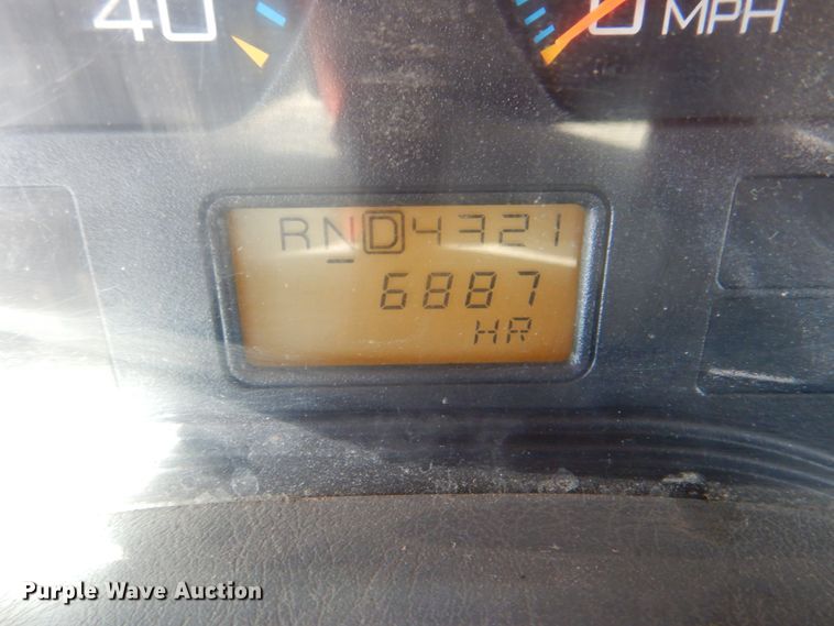 image for item KV9464 2004 International 7400  dump truck