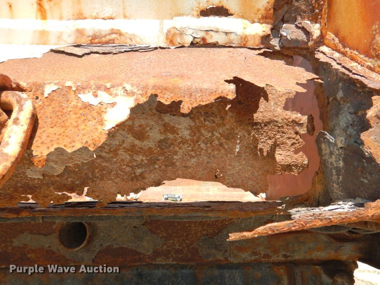 image for item KV9464 2004 International 7400  dump truck