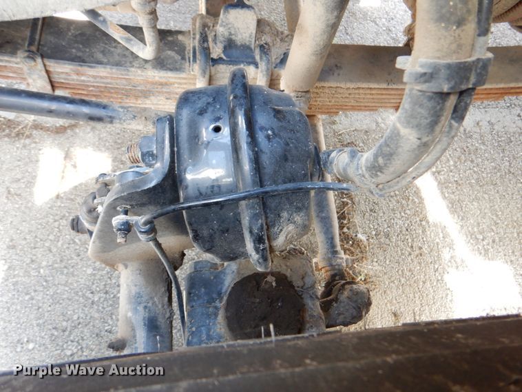 image for item KV9465 2018 Freightliner 114SD  roll-off container truck