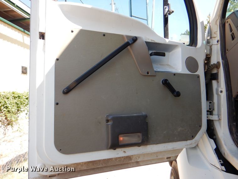 image for item KV9466 2007 Sterling L-Line  dump truck