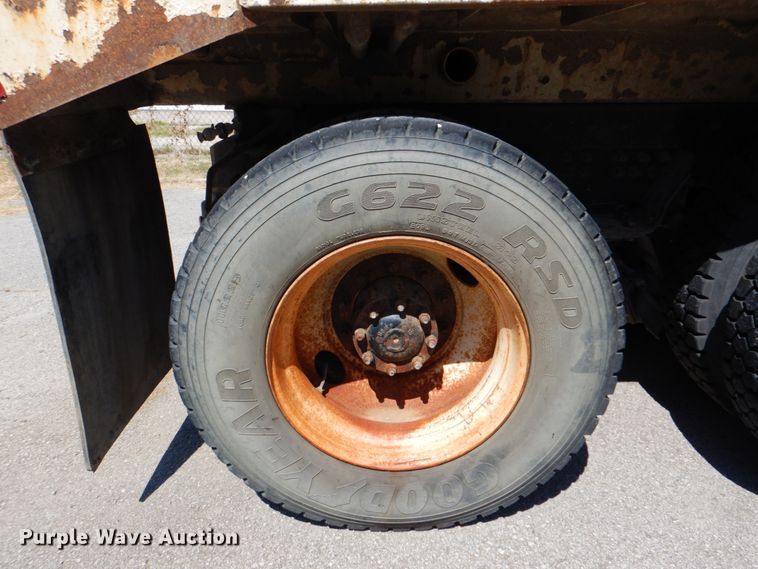 image for item KV9466 2007 Sterling L-Line  dump truck