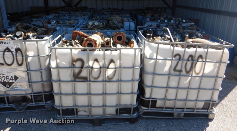 image for item KV9485 (21) totes of meters