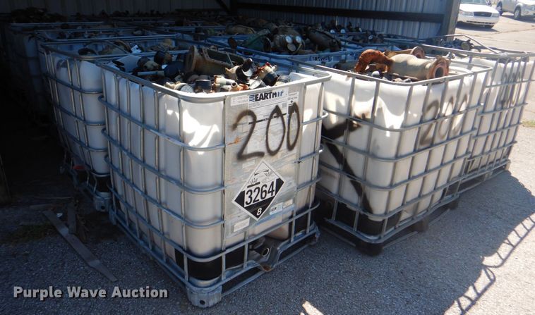 image for item KV9485 (21) totes of meters