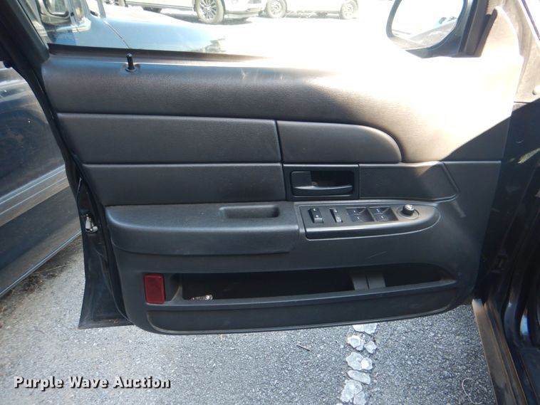 image for item KV9490 2009 Ford Crown Victoria Police Interceptor