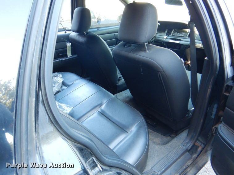 image for item KV9490 2009 Ford Crown Victoria Police Interceptor