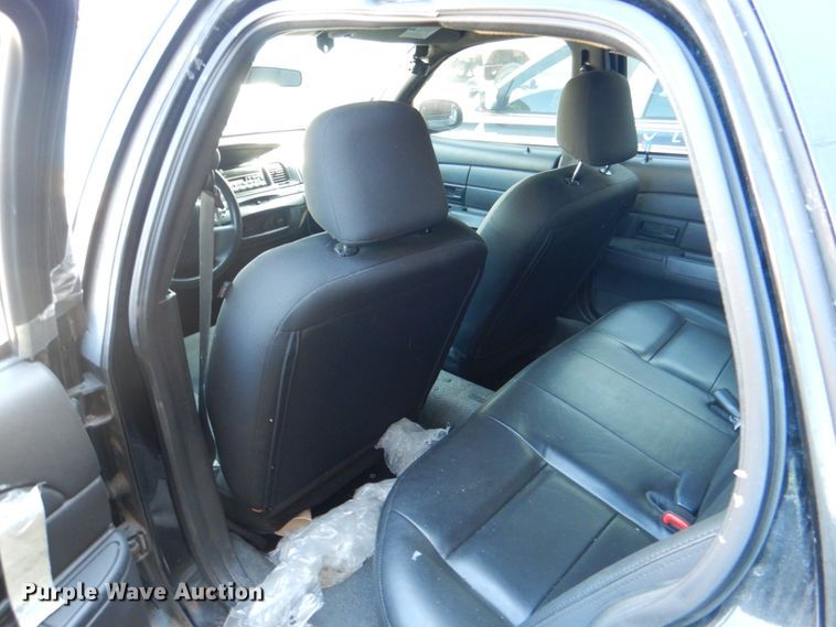 image for item KV9490 2009 Ford Crown Victoria Police Interceptor
