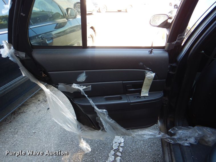 image for item KV9490 2009 Ford Crown Victoria Police Interceptor