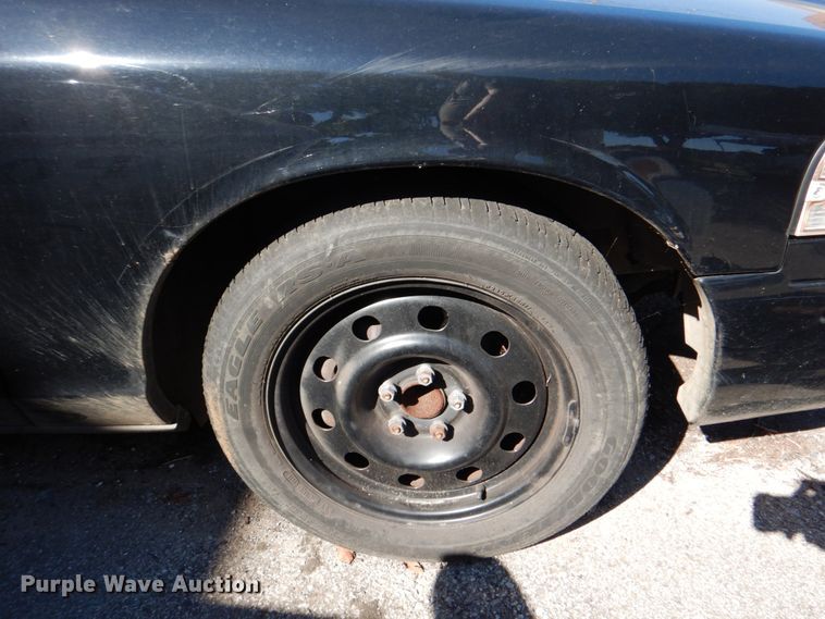 image for item KV9490 2009 Ford Crown Victoria Police Interceptor