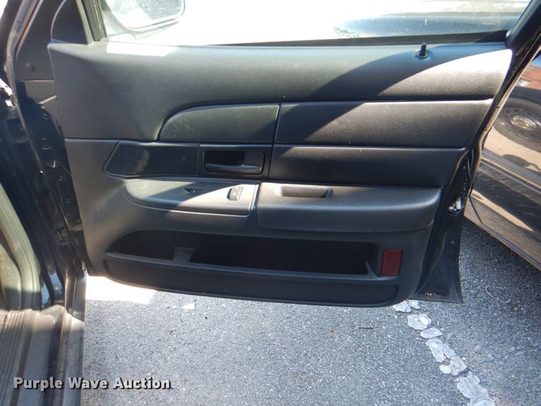 image for item KV9491 2009 Ford Crown Victoria Police Interceptor