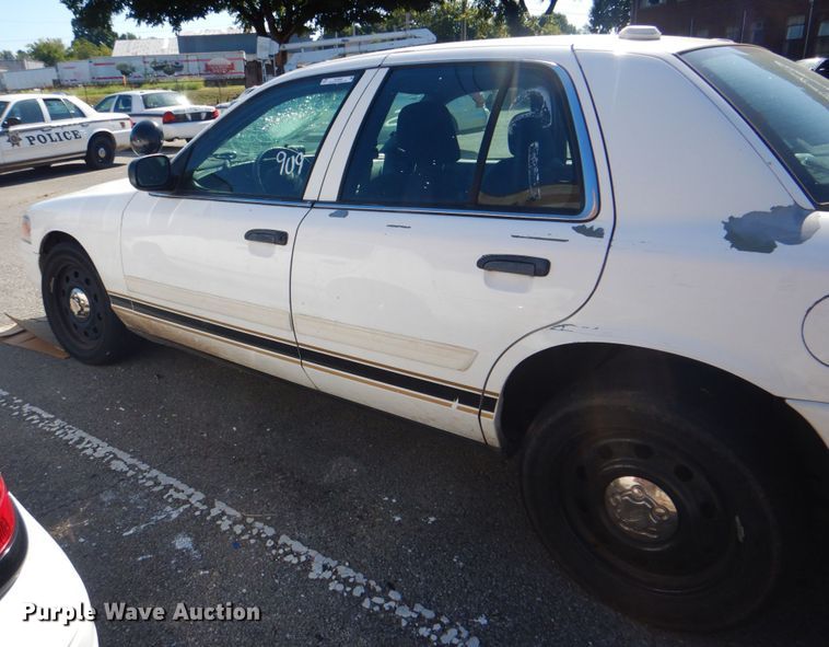 image for item KV9492 2009 Ford Crown Victoria Police Interceptor