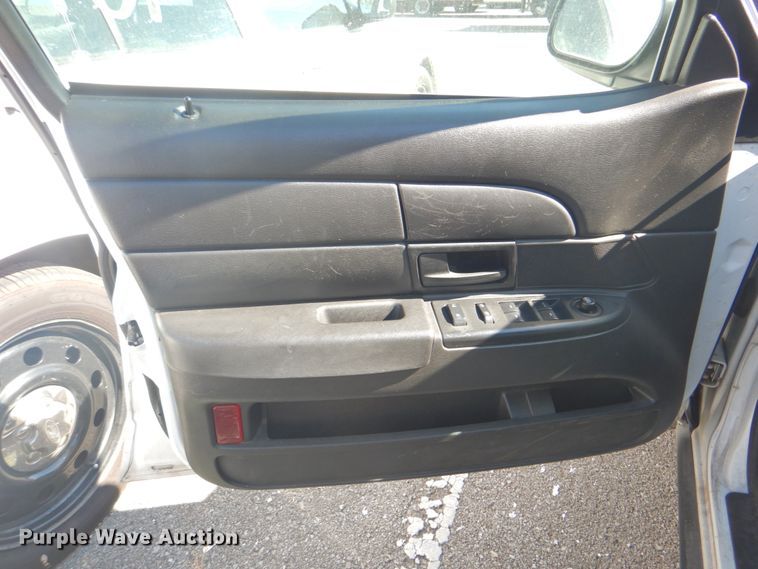 image for item KV9492 2009 Ford Crown Victoria Police Interceptor