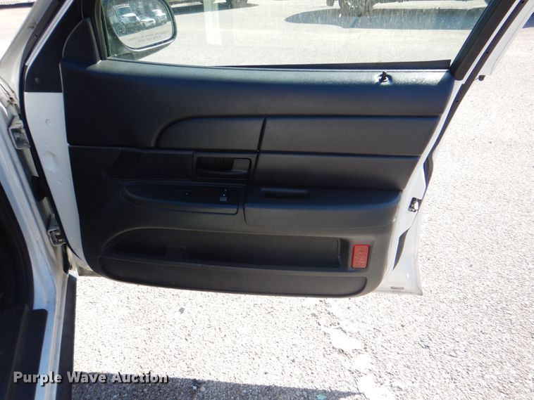 image for item KV9492 2009 Ford Crown Victoria Police Interceptor