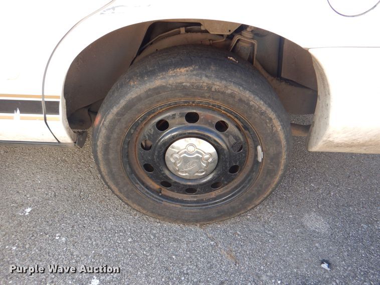 image for item KV9492 2009 Ford Crown Victoria Police Interceptor