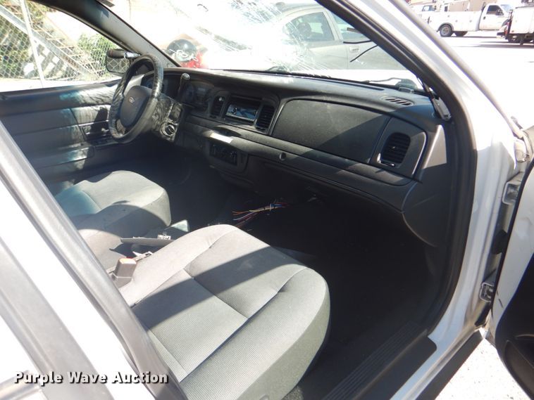 image for item KV9493 2009 Ford Crown Victoria Police Interceptor
